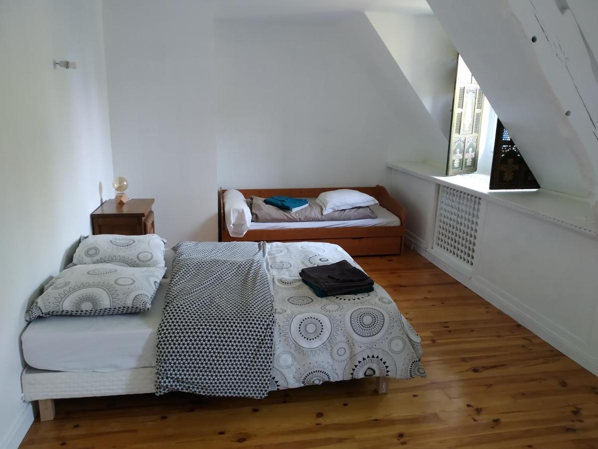 Maison En Pierre Dans Son Nid De Verdure Roz-Landrieux Luaran gambar
