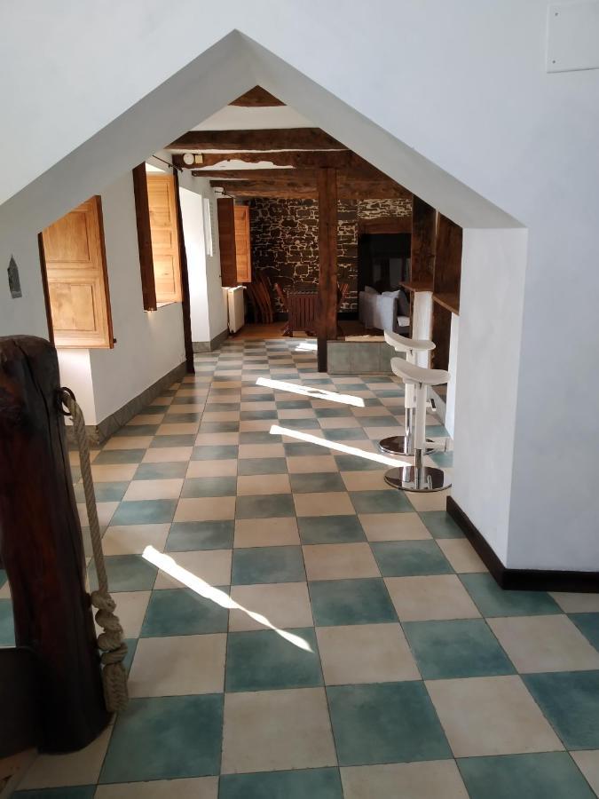 Maison En Pierre Dans Son Nid De Verdure Roz-Landrieux Luaran gambar