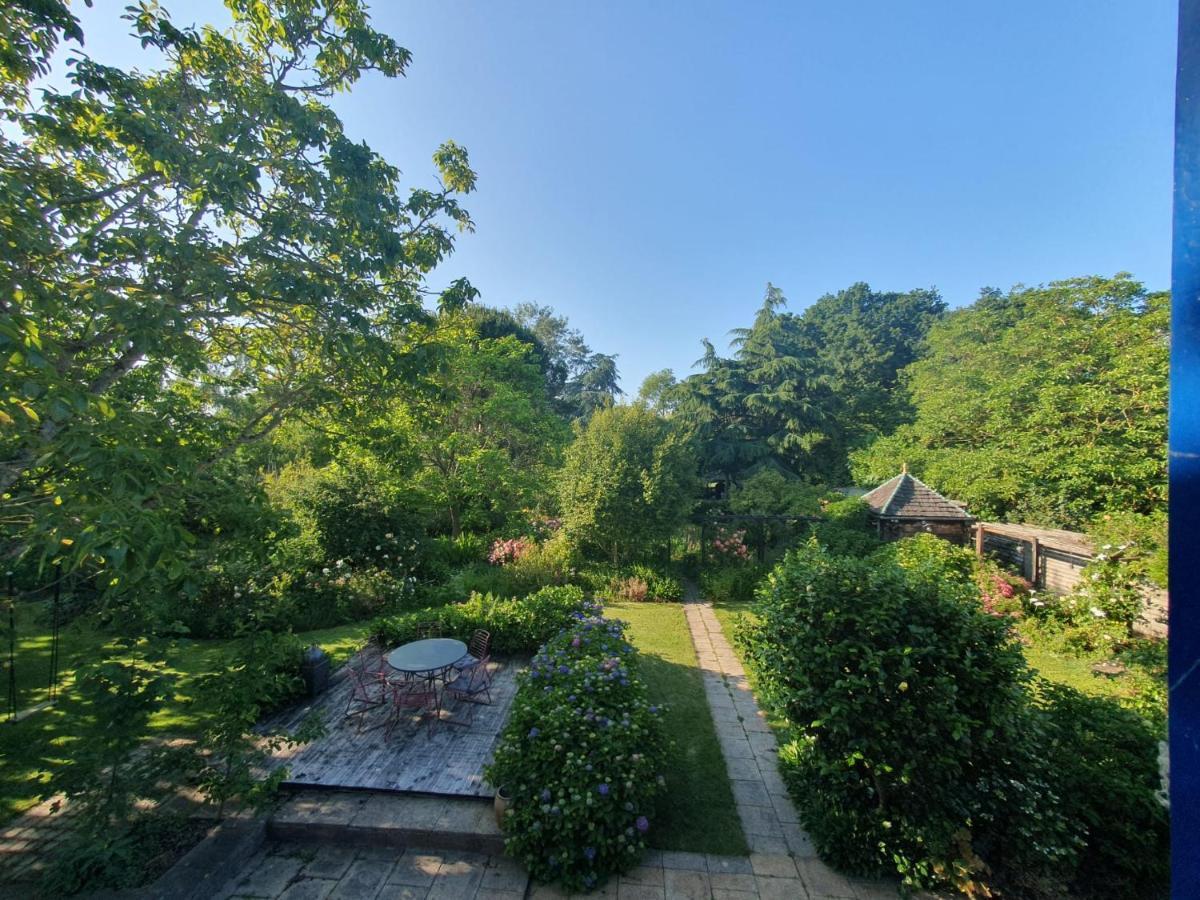 Maison En Pierre Dans Son Nid De Verdure Roz-Landrieux Luaran gambar